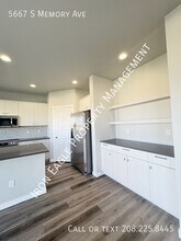 5667 S Memory Ave in Meridian, ID - Building Photo - Building Photo
