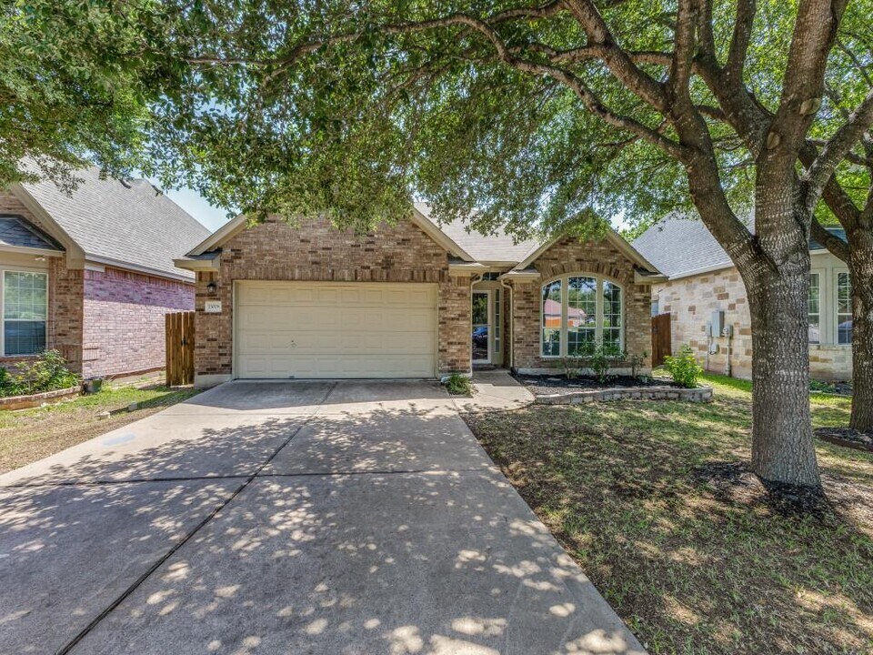 13008 Kenswick Dr in Austin, TX - Building Photo