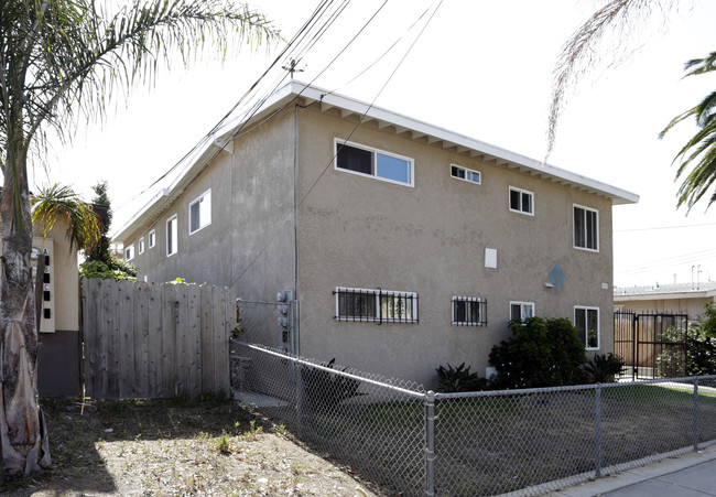 418-420 S Garfield St in Oceanside, CA - Building Photo - Building Photo