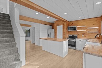 109 School St in Enosburg Falls, VT - Building Photo - Building Photo