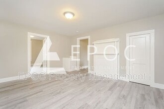 2409 Waterbury St in Winston-Salem, NC - Building Photo - Building Photo