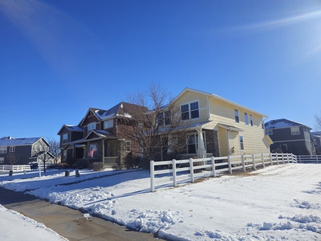 1354 S Coolidge Cir in Aurora, CO - Building Photo - Building Photo