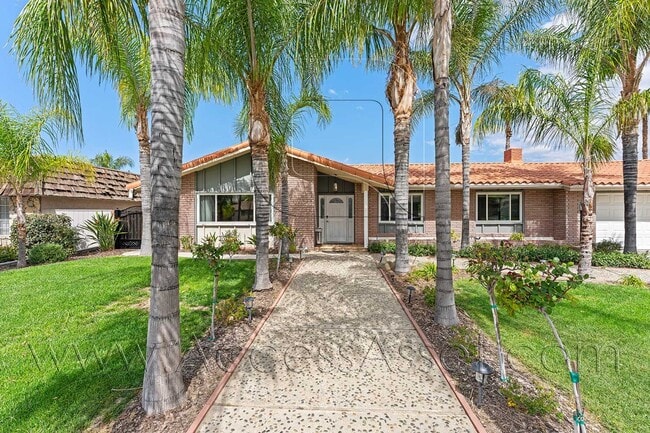 43160 San Marcos Pl in Hemet, CA - Building Photo - Building Photo