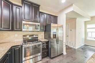 2455 Silverthorn Dr in Charlotte, NC - Building Photo - Building Photo