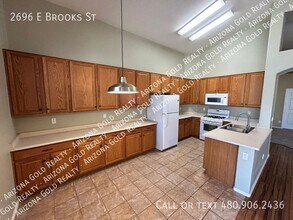 2696 E Brooks St in Gilbert, AZ - Building Photo - Building Photo