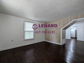 635 S Douglas Ave in Springfield, MO - Building Photo - Building Photo