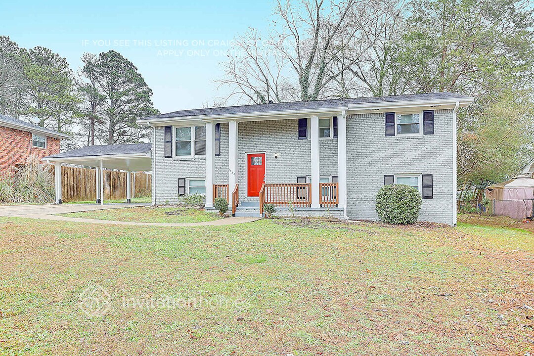 1588 Hampshire Pl in Decatur, GA - Building Photo