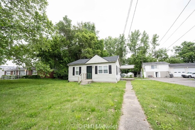 property at 1615 E Southport Rd