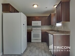 704 Cottoncloud Dr in Lebanon, TN - Building Photo - Building Photo