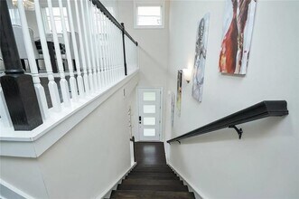 2048 Holtz Ln in Atlanta, GA - Building Photo - Building Photo