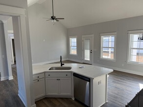 3030 Fincher Dr in Florence, SC - Building Photo - Building Photo