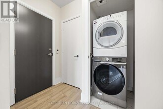 181 Wynford Dr in Toronto, ON - Building Photo - Building Photo