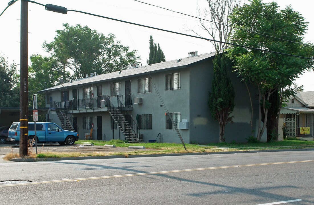 446 N Maple Ave in Fresno, CA - Building Photo