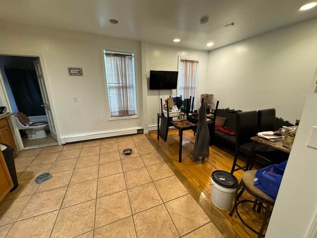 29 Westervelt Pl in Jersey City, NJ - Foto de edificio - Building Photo