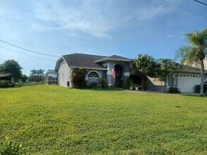 4416 SW 24th Ave in Cape Coral, FL - Building Photo - Building Photo