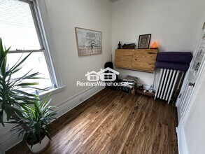 1049 7th St W in St. Paul, MN - Building Photo - Building Photo