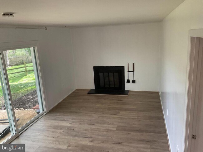 18917 Alpenglow Ln in Brookeville, MD - Building Photo - Building Photo