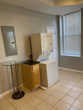 1001 W Fayette St, Unit 1 in Baltimore, MD - Building Photo - Building Photo