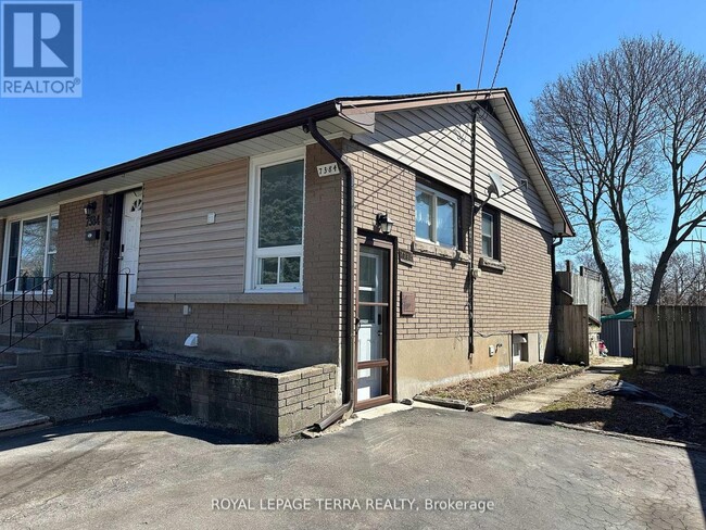 7384 Heximer Ave in Niagara Falls, ON - Building Photo - Building Photo