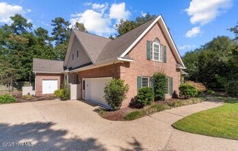 8825 Sawmill Creek Ln in Wilmington, NC - Building Photo - Building Photo