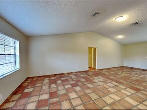 6408 NW 33rd Terrace in Pompano Beach, FL - Building Photo - Building Photo