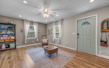 2408 Sunset Dr in Chesapeake, VA - Building Photo - Building Photo