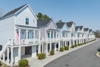 Swells Cottages in Murrells Inlet, SC - Building Photo - Building Photo