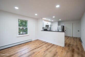 644 Delaware Ave in Delmar, NY - Building Photo - Building Photo