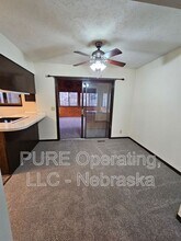 14028 Madison Cir in Omaha, NE - Building Photo - Building Photo