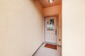 10510 Sandia Dr in Laredo, TX - Building Photo - Building Photo