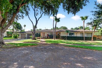 839 NE 97th St in Miami Shores, FL - Building Photo - Building Photo
