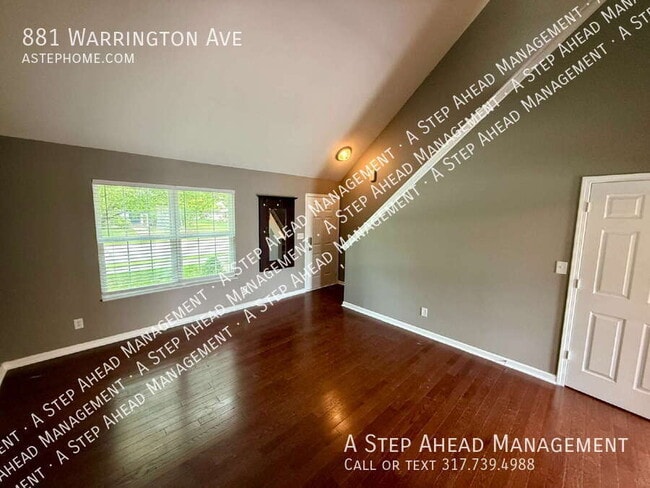 881 Warrington Ave in Westfield, IN - Foto de edificio - Building Photo