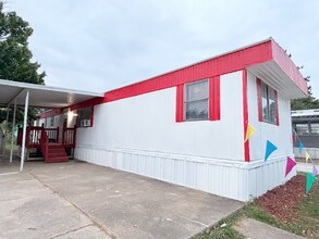 711 N 19th St in Hamilton, IL - Building Photo - Building Photo