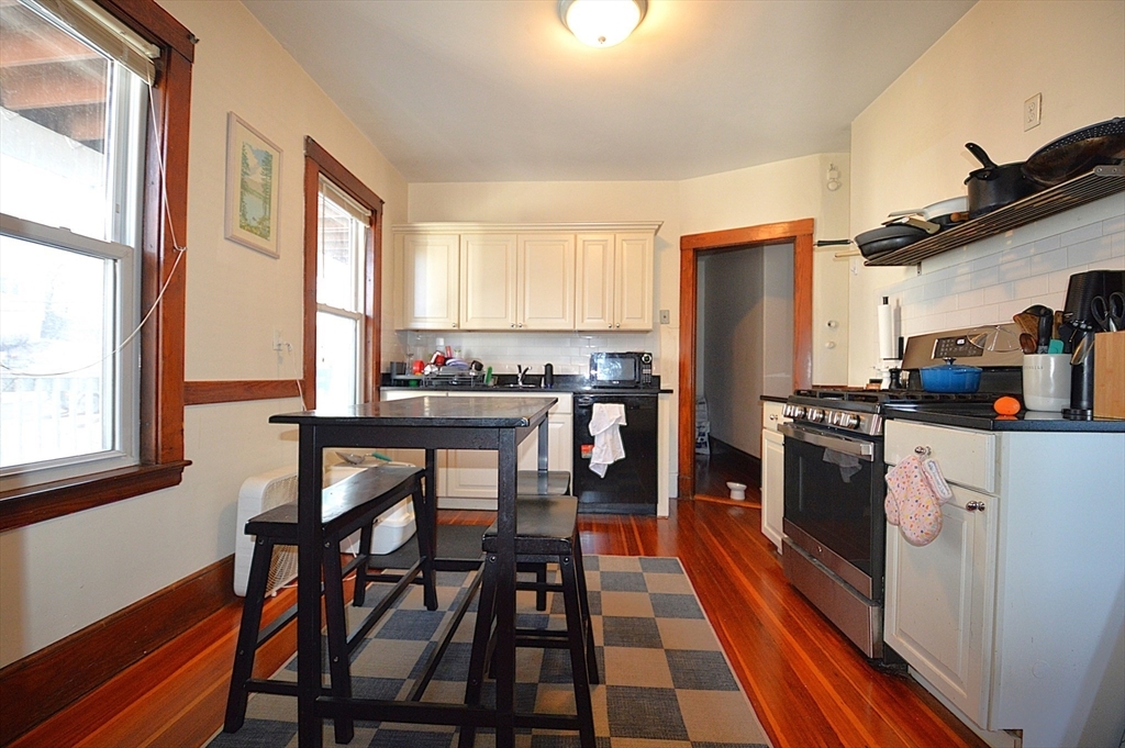 16 Nonantum St in Boston, MA - Building Photo