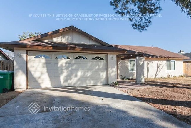 25134 Hazelwood Cir in Hemet, CA - Building Photo - Building Photo