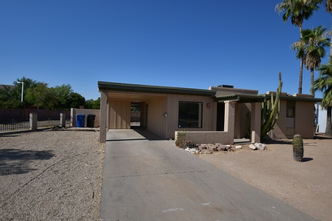 property at 645 W Ingram St