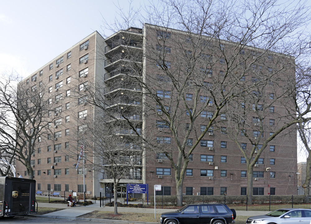 Mary Jane Richardson in Chicago, IL - Building Photo