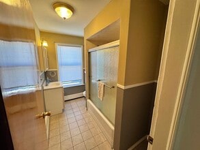 70 W 37th St in Bayonne, NJ - Building Photo - Building Photo