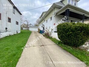 98 Freund St in Buffalo, NY - Building Photo - Building Photo