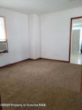 1007 Line St in Archbald, PA - Building Photo - Building Photo