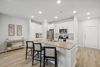 Ascend at Pathstone in Pensacola, FL - Building Photo - Building Photo