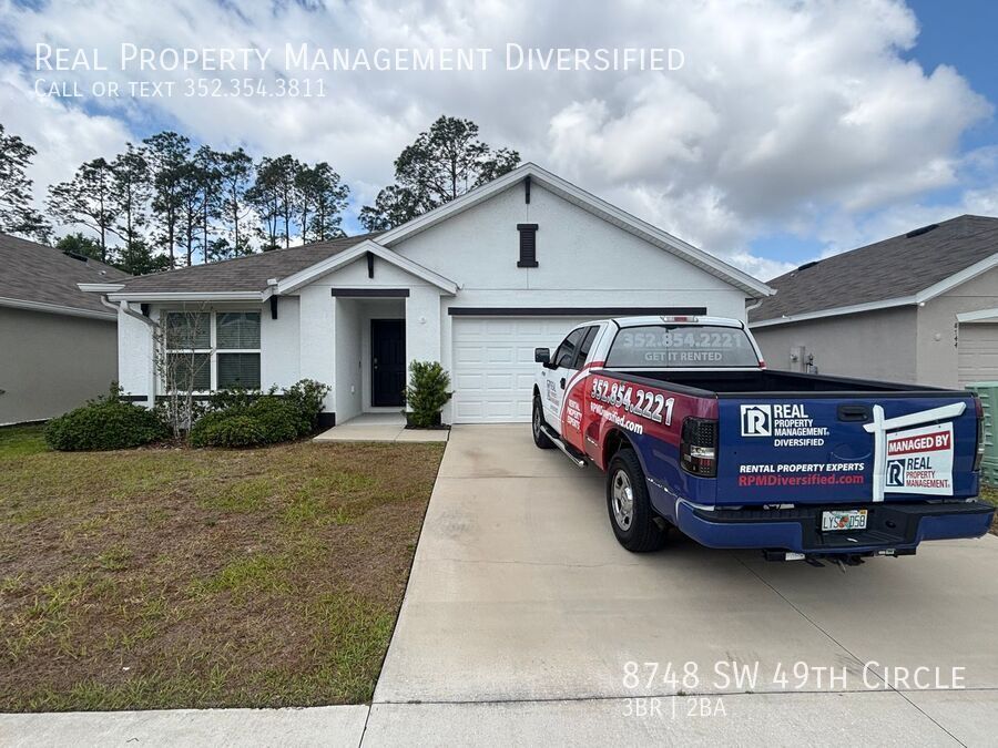8748 SW 49th Cir in Ocala, FL - Building Photo