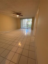 3121 NW 47th Terrace in Lauderdale Lakes, FL - Building Photo - Building Photo