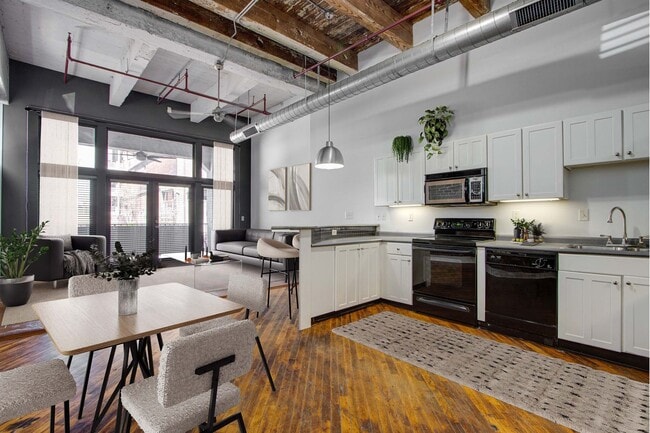 421 S Main St in Memphis, TN - Building Photo - Building Photo