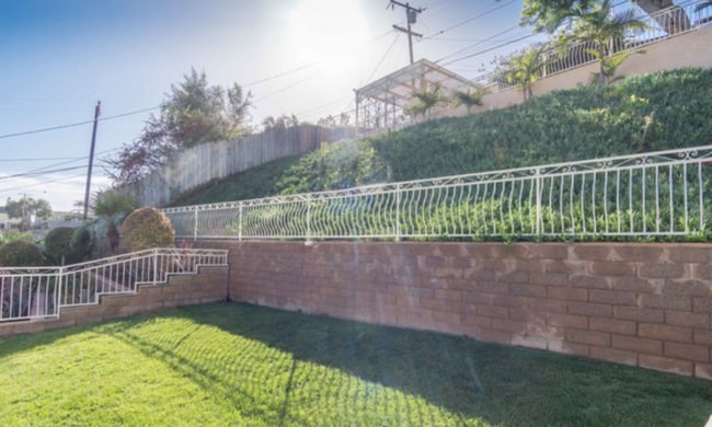 property at 5667 Heatherdale Dr