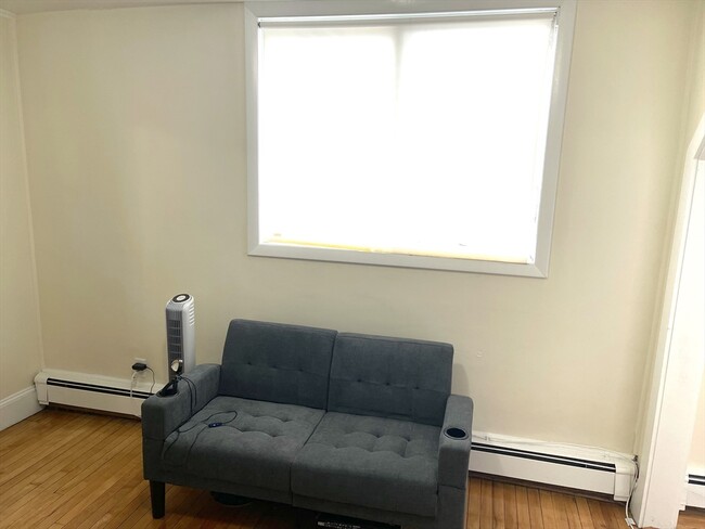 92 Water St, Unit #1 in Wakefield, MA - Building Photo - Building Photo