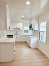 5912 Carpenter Ave in Los Angeles, CA - Building Photo - Building Photo