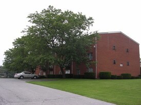 337 Bloomfield St Apartments