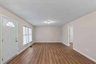 208 Tomberlin Rd in Mount Holly, NC - Building Photo - Building Photo