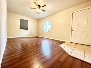 390 Ash Street in Chico, CA - Building Photo - Interior Photo